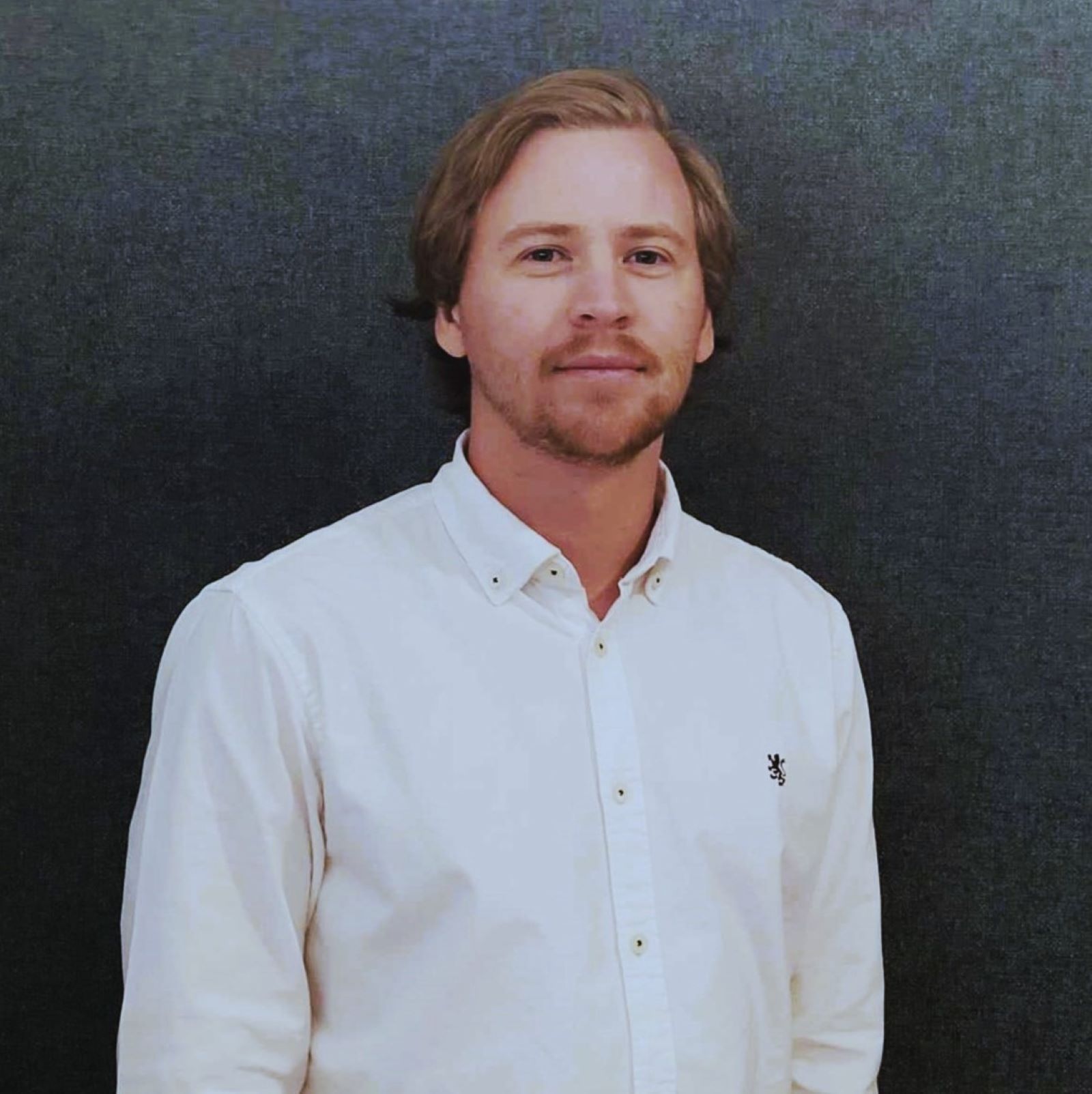 bilde av Adrian Riise